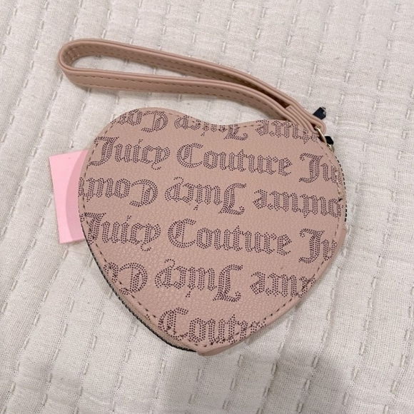 ✨️ Juicy Couture Brown French Latte Cool Heart Zip Wristlet Wallet ✨️ - Picture 2 of 4